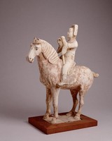 藏品(彩繪騎馬女官俑)的圖片