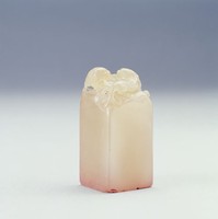 藏品(白水晶魚腦凍石)的圖片