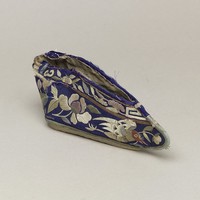 藏品(藍緞彩繡女鞋)的圖片