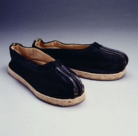 藏品(男性白布底緞鞋)的圖片