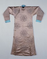 藏品(鐵灰色提花緞大襟男袍)的圖片