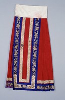 藏品(大紅色提花軟綢魚鱗百褶裙)的圖片