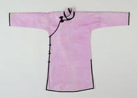 藏品(淺紫色提花緞大襟女衫)的圖片