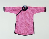 藏品(桃紅色提花緞大襟少女襖)的圖片