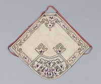 藏品(方形山雞紋女肚兜)的圖片