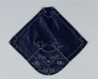 藏品(黑棉布盤長紋肚兜)的圖片