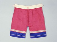 藏品(紅色提花緞開襠褲)的圖片