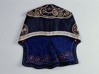 藏品(雲紋彩繡童帽)的圖片