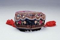 藏品(雲線彩繡童帽)的圖片