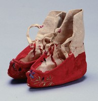 藏品(紅色繡花三寸金蓮)的圖片