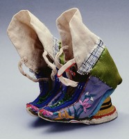 藏品(紫色繡花三寸金蓮)的圖片