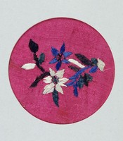 藏品(花草圓飾)的圖片