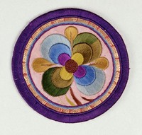 藏品(三色錦彩繡茶墊)的圖片