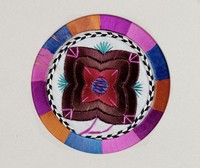 藏品(花紋彩繡茶墊)的圖片