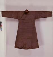 藏品(灰色長皮襖)的圖片