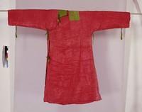 藏品(紅色長皮襖)的圖片