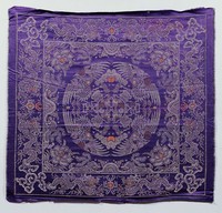 藏品(藍緞地凳子面)的圖片