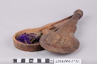 藏品(量秤及其收納木盒)的圖片