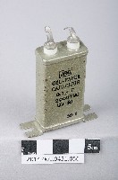 藏品(電容器)的圖片