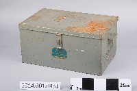 藏品(鐵製無線電備用零件箱)的圖片