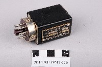 藏品(插入繼電器)的圖片