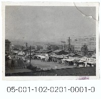 藏品(中華路改建商場前的街景-俯瞰違建商店鋪)的圖片