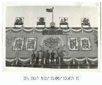 藏品(臺北車站的國慶看板搭建)的圖片