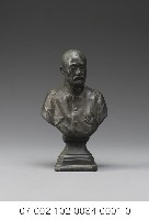 藏品(乃木總督半身雕像)的圖片