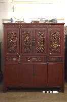 藏品(朱漆雕刻漆金衣櫃)的圖片