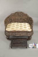 藏品(酸枝托泥雕雲龍寶座)的圖片