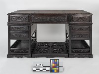 藏品(紫檀嵌癭木書桌)的圖片