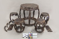 藏品(雞翅木圓鼓桌凳組)的圖片