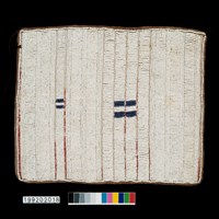 藏品(貝珠胸兜)的圖片