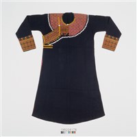 藏品(女子連身長衣)的圖片