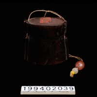 藏品(菸草罐)的圖片