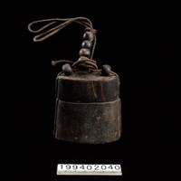 藏品(菸草盒)的圖片