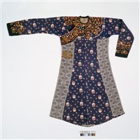 藏品(女子連身長衣)的圖片