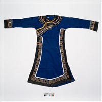 藏品(女子連身長衣)的圖片