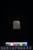 藏品(有段石錛)的圖片