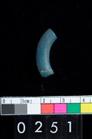 藏品(玻璃耳飾殘件)的圖片