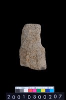 藏品(有肩石斧)的圖片