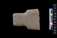 藏品(有肩石斧)的圖片