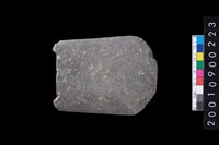 藏品(有肩石斧)的圖片