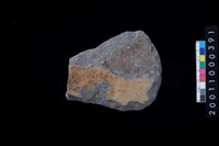 藏品(磨製石斧殘件)的圖片