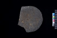 藏品(磨製石斧殘件)的圖片