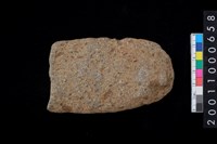 藏品(打製石斧殘件)的圖片