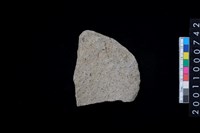 藏品(打製石斧殘件)的圖片