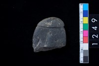 藏品(石網墜殘件)的圖片