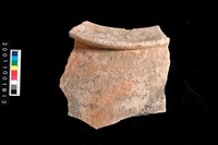 藏品(帶紋口緣)的圖片