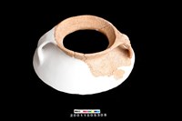 藏品(帶雙豎把口緣殘件)的圖片